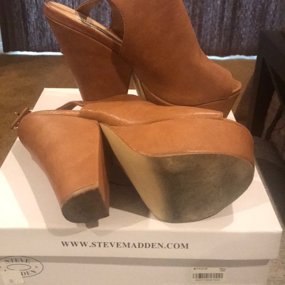 Shoes - Picture 3 of 3